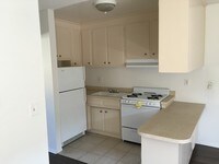 Building Photo - Villa Verde Apartments in Encino, California