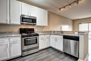 Aventine Fort Totten Apartments