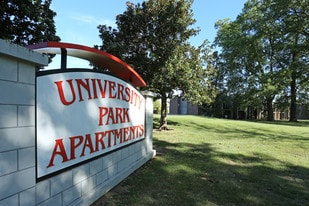 University Park Apartamentos