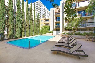 Regency Manor Apartments