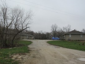 311 Oak St Apartments