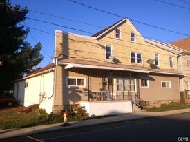 272 W Ludlow St Apartments