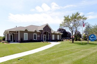 Bayside Country Club Apartments