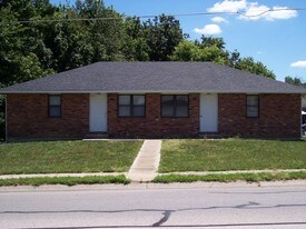 407 N Ridgeview Dr Apartments