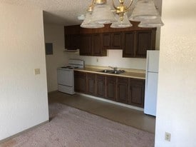 111 W Railroad Dr N Apartments