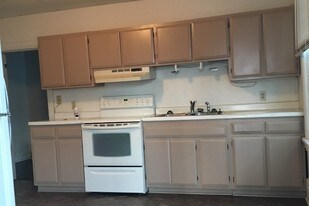 114 S Spruce St Apartments