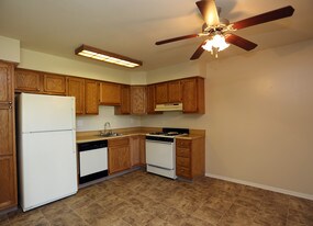 Country Club Apartments