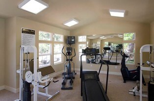 Hidden Oaks Apartments