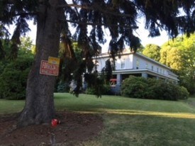 4302 Lakeside Dr Apartments