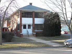 1742 Hancock St Rockford IL Apartments