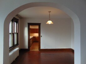 427 Edgewood Ave Apartamentos