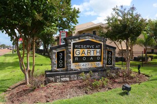 Reserve at Garth Road Apartments