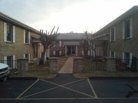 753 Rozier St Apartments