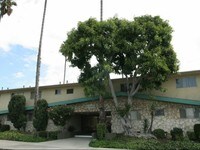 Crenshaw Manor Apartments