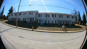 526 E Maple St Dallastown PA Apartments