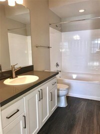 Building Photo - Castlerock Apartments in Riverside, California