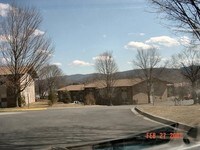 Country Club Crossing Apartments