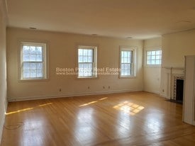 71 Beacon St Apartments