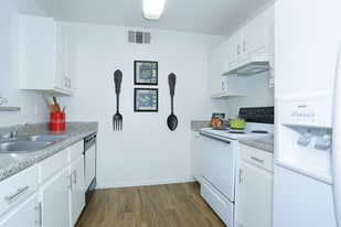 Cheyenne Trails Apartments
