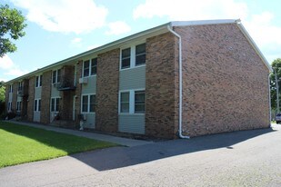 603 N Clark St Apartments