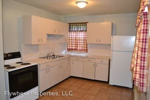 2 Bedroom Condo Unit for Rent $675