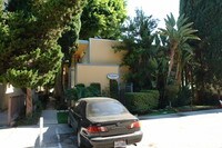 10907 Fruitland Dr Apartamentos
