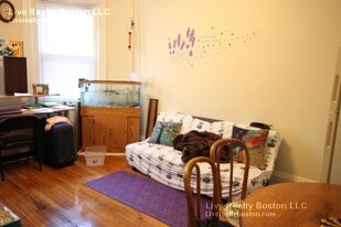 220 Winthrop Rd Brookline MA Apartments