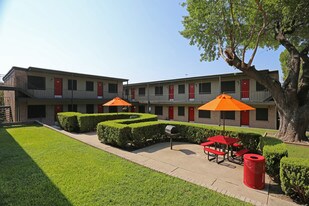 Sol Apartments