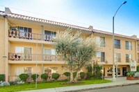 Building Photo - Magnolia Apartments in Sherman Oaks, California
