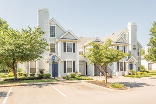 Murfreesboro Apartments For Rent With Fitness Options And Swimming Vintage At The Parke Apartments