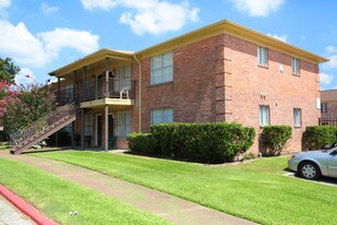 The Heights at Post Oak Apartments