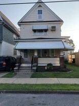 121 Oak St Apartments