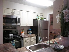 The View at Waters Edge Apartments
