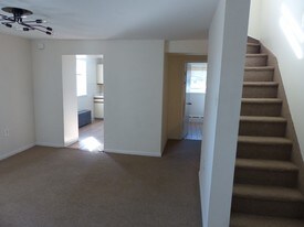 268 Fountain St Philadelphia PA Apartments