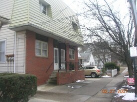 104 Lakeview Dr Collingswood NJ Apartments
