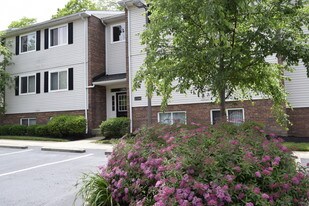 Deer Hill Apartments