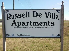 Russell de Villa Apartments
