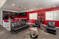 Building Photo - Park Lakewood Apartments in Modesto, California