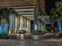 Building Photo - Paramount on Lake Eola Apartments in Orlando, Florida