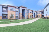 Casa Verde Apartments