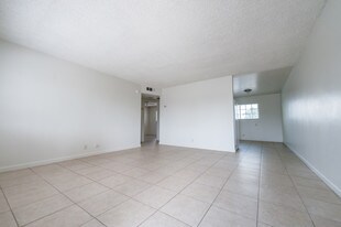 701 Knotts St Bakersfield CA Apartments