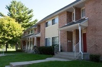 Arbor Pointe Townhomes Apartments