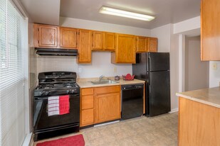 Scarborough Square Apartments