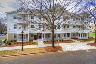17905 Delmas Dr Cornelius NC Apartments