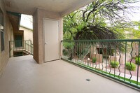Building Photo - Sand Pebble Apartments in Tucson, Arizona