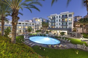 The Stuart at Sierra Madre Villa Apartments