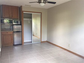 135 NE 5th St Fort Lauderdale FL Apartments
