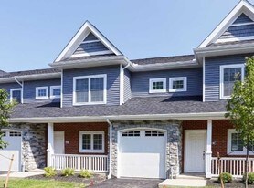 Waterford Townhomes Apartamentos