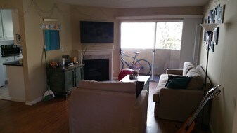 11255 Huston St Apartamentos