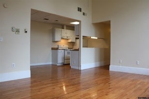 1675 Avenue B Schenectady NY Apartments